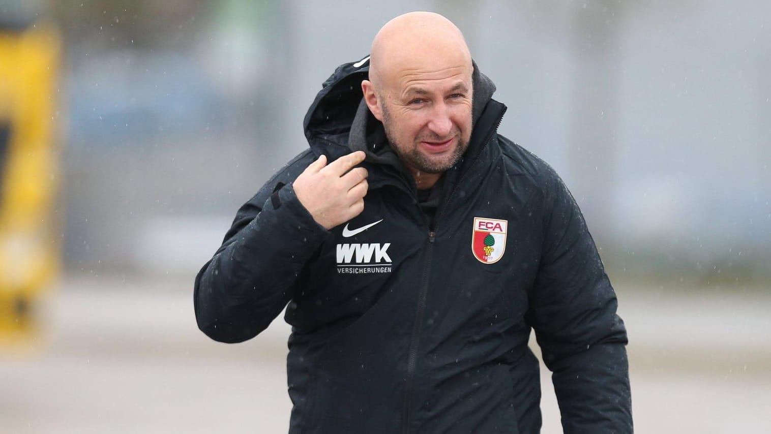 Klaus Hofmann: Der Präsident des FC Augsburg kritisierte den Profifußball scharf. Klaus Hofmann: Der Präsident des FC Augsburg kritisierte den Profifußball scharf.
