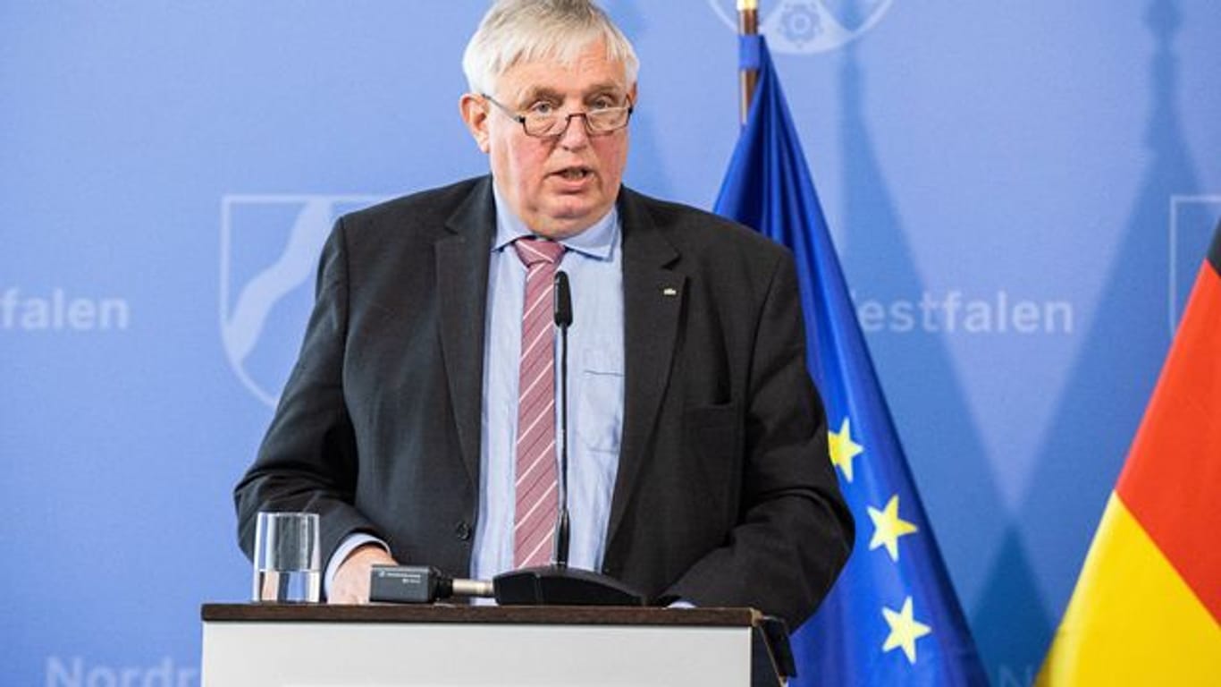 Nordrhein-Westfalens Gesundheitsminister Karl-Josef Laumann (CDU)