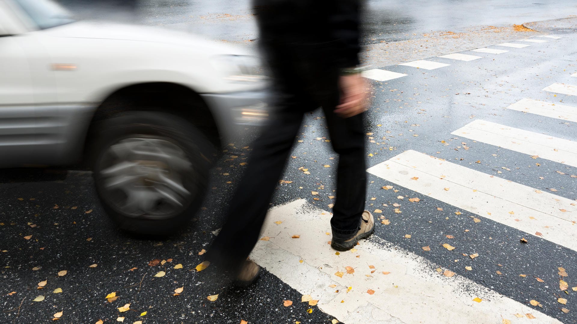 Unfall: Autofahrer haften nicht immer nach einem Zusammenstoß mit.