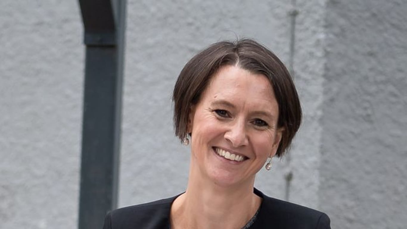 Claudia Bogedan (SPD), Bildungssenatorin in Bremen (Archivbild): Sie legt zu 1. September ihr Amt nieder.