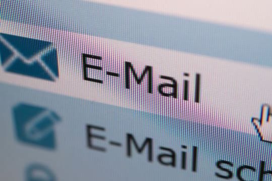 Eine verärgerte E-Mail kann emotionales Chaos auslösen - darüber sollte man sich bewusst sein.