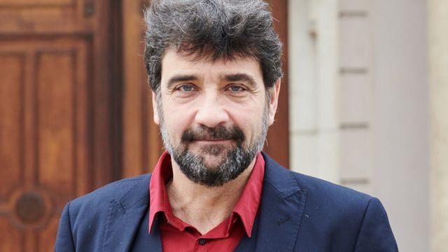 "Die jetzige Situation ist mindestens genauso wichtig, wenn nicht sogar noch wichtiger": Chef-Kurator Paul Spies appelliert, weiter Fotos und Objekte für die Corona-Sammlung des Berliner Stadtmuseums einzureichen. "Die jetzige Situation ist mindestens genauso wichtig, wenn nicht sogar noch wichtiger": Chef-Kurator Paul Spies appelliert, weiter Fotos und Objekte für die Corona-Sammlung des Berliner Stadtmuseums einzureichen.