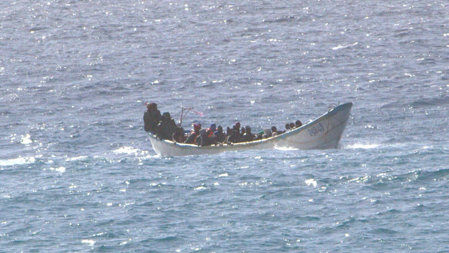 Boot mit Migranten (Archivbild): Immer wieder kommt es auf dem Mittelmeer zu schweren Unglücken, bei dem Menschen ums Leben kommen. Boot mit Migranten (Archivbild): Immer wieder kommt es auf dem Mittelmeer zu schweren Unglücken, bei dem Menschen ums Leben kommen.