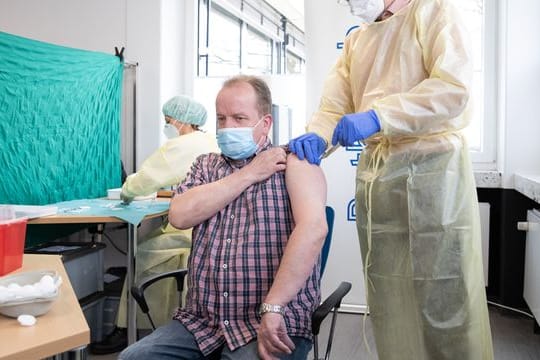 Die Impfkampagne in Deutschland gegen das Coronavirus hatte Ende 2020 begonnen.