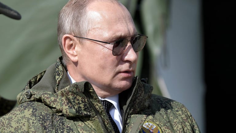 Wladimir Putin in Uniform 2019: Über seine tatsächlichen Pläne hält sich der Präsident bedeckt.