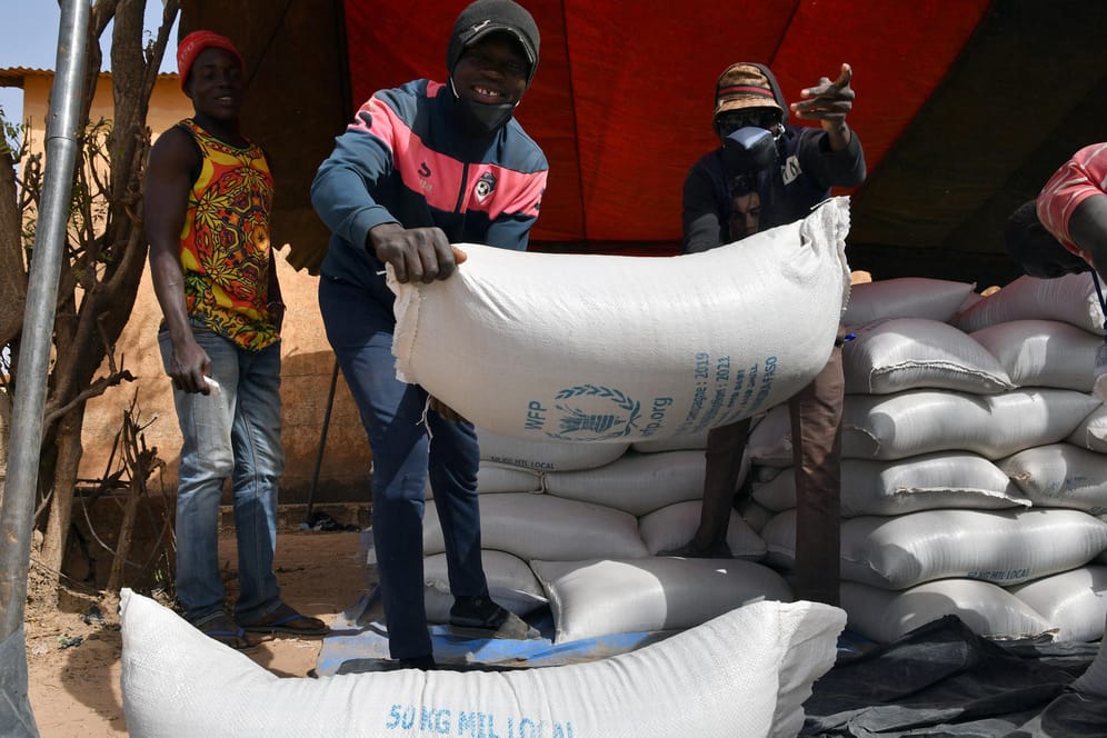 Verteilung von Lebensmittel durch das Welternährungsprogramm in Burkina Faso: Die UN warnt vor Hungersnöten in West- und Zentralafrika.