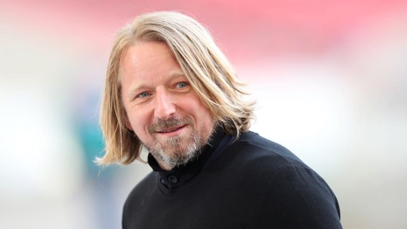 Spricht sich für Trainerausstiegsklauseln in Verträgen aus: Stuttgarts Sportdirektor Sven Mislintat.