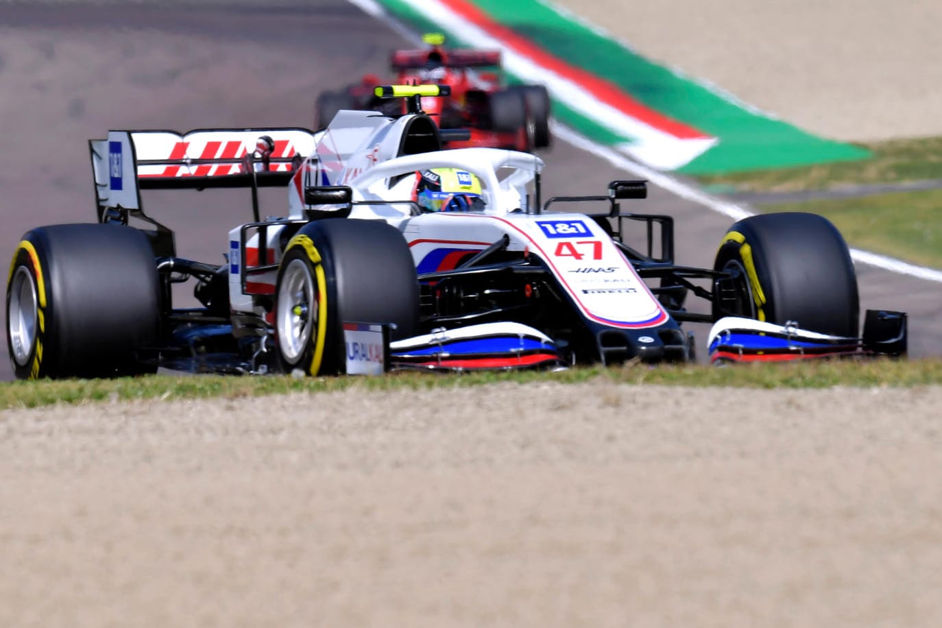 Mick Schumacher auf der Strecke in Imola.