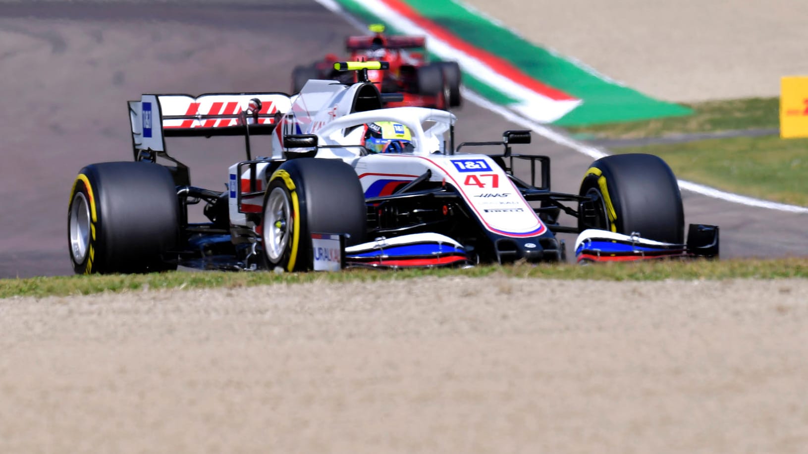 Mick Schumacher auf der Strecke in Imola.