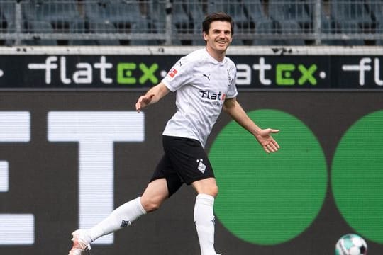 Gladbachs Jonas Hofmann jubelt nach seinem Treffer zum 2:0.