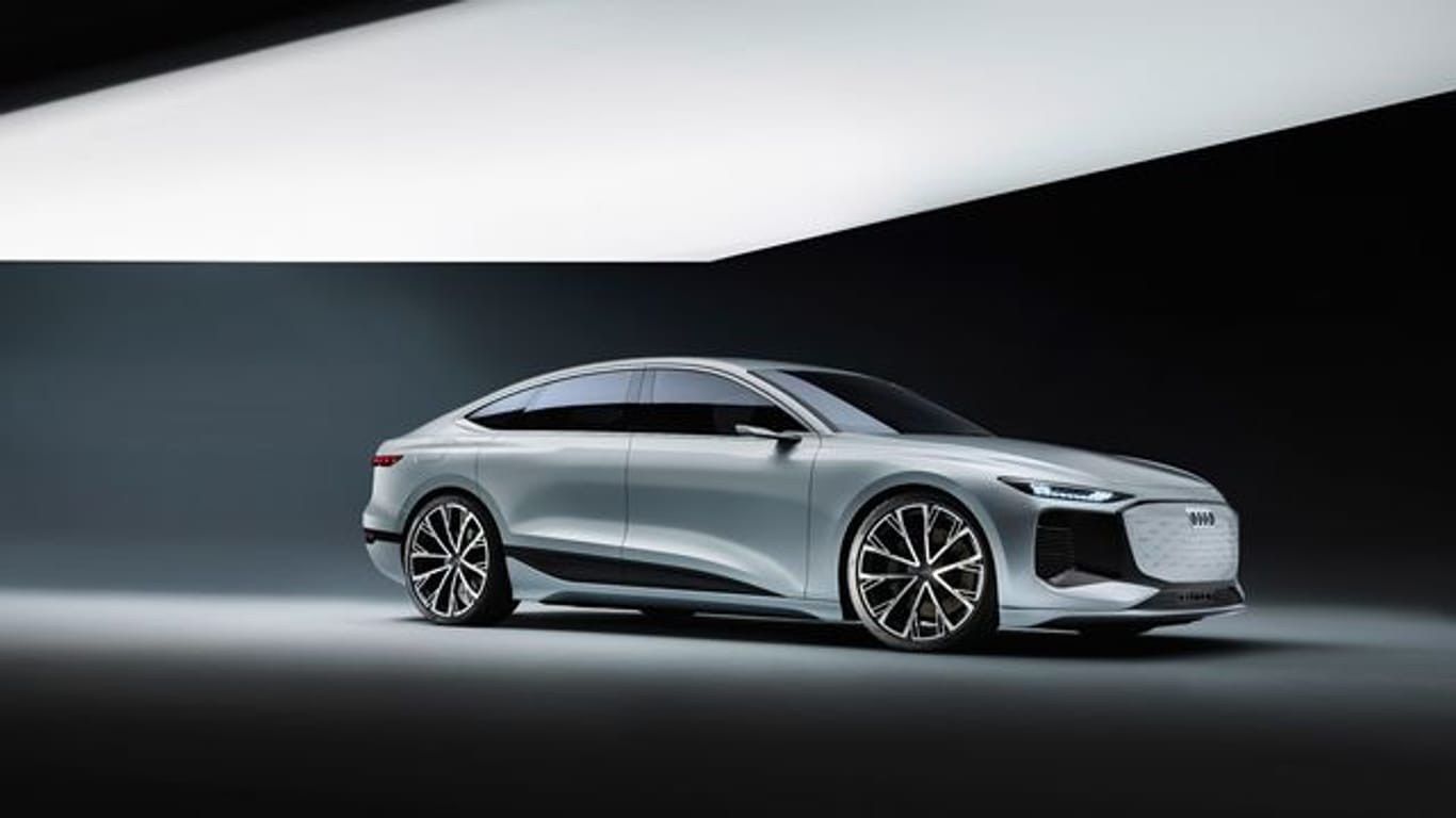 Audi: Mit der Studie A6 E-Tron Concept will der Hersteller einen Vorgeschmack auf seine künftigen elektrischen Oberklassemodelle geben.