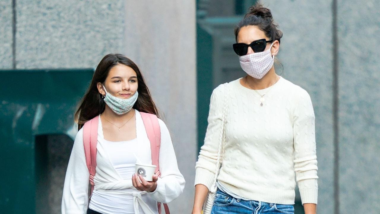 Suri Cruise und Katie Holmes im September 2020 in New York City.