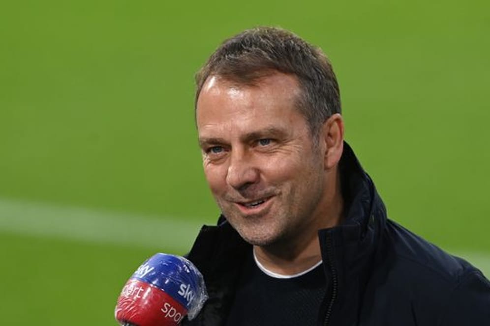 Bayern Trainer Hansi Flick äußert sich vor Journalisten