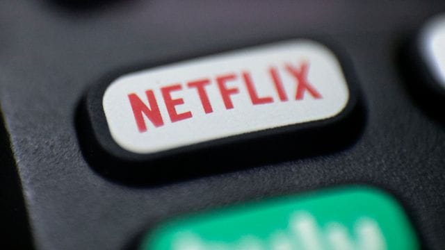 Ende des Corona Booms? Das Nutzerwachstum von Netflix flaut drastisch ab. Ende des Corona Booms? Das Nutzerwachstum von Netflix flaut drastisch ab.