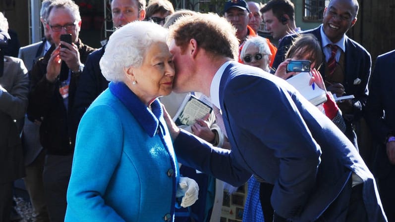 Zum 95. Geburtstag der Königin: Queen Elizabeth II. und Prinz Harry werden am 21. April nicht auf dem gleichen Kontinent weilen.