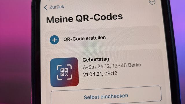 Die offizielle Corona-Warn-App des Bundes in der neuen Version 2. Die offizielle Corona-Warn-App des Bundes in der neuen Version 2.