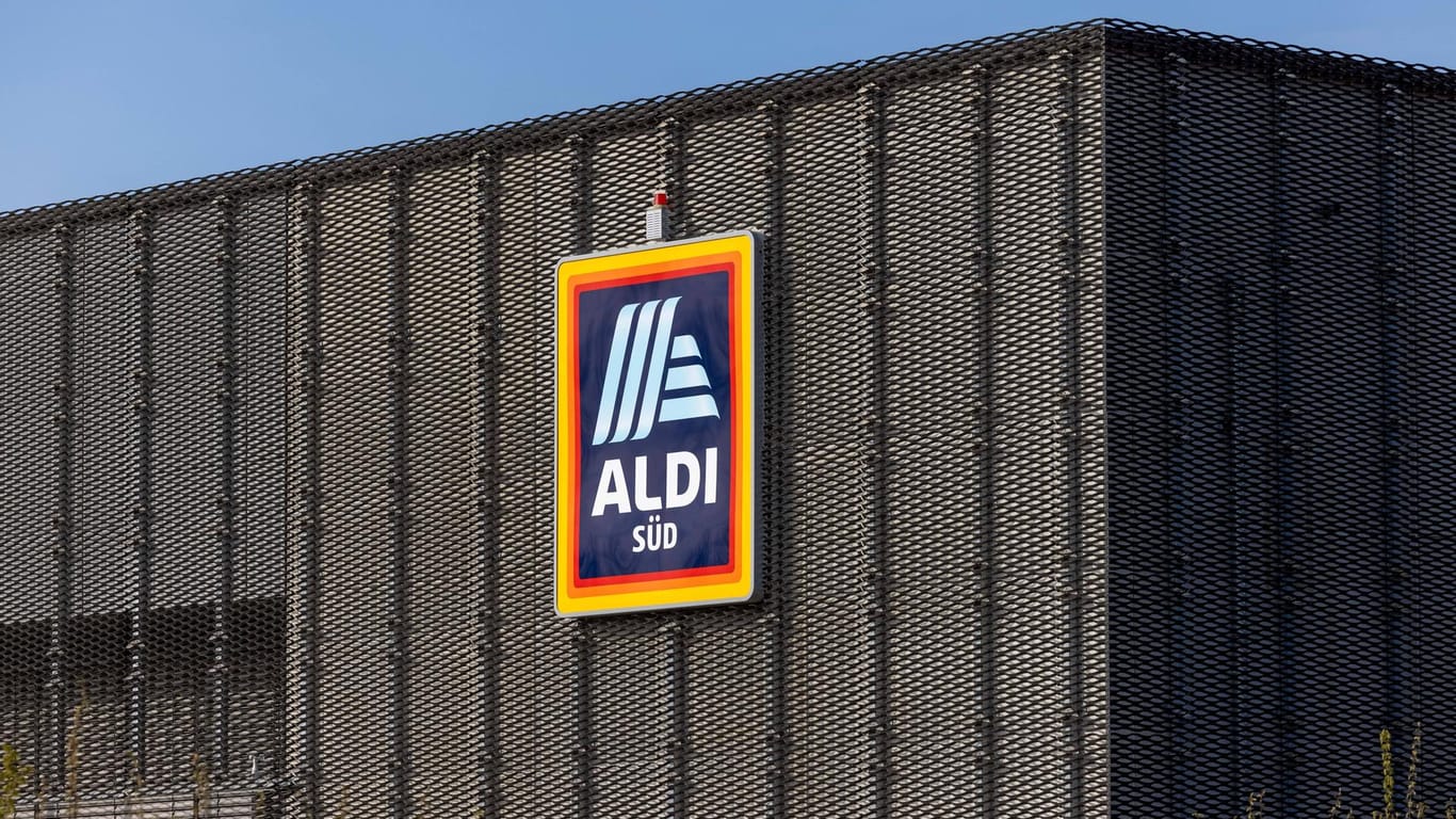 Firmenlogo von Aldi Süd (Symbolbild): In Großbritannien ist die süddeutsche Version der Discounterkette verbreitet.