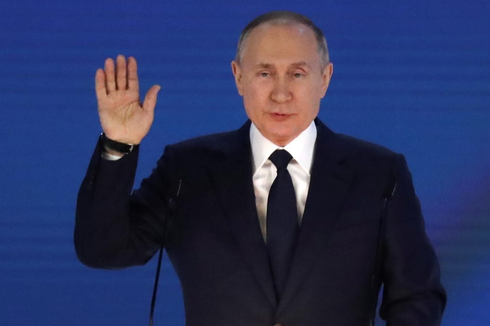 Wladimir Putin hält seine jährliche Rede an die Nation: Der russische Präsident hat dem Westen mit Konsequenzen gedroht, sollte er sich in die inneren Angelegenheiten von anderen Staaten einmischen.