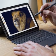 Technik-Deals: Das Lenovo Duet Chromebook ist Tablet und Laptop in einem Gerät.