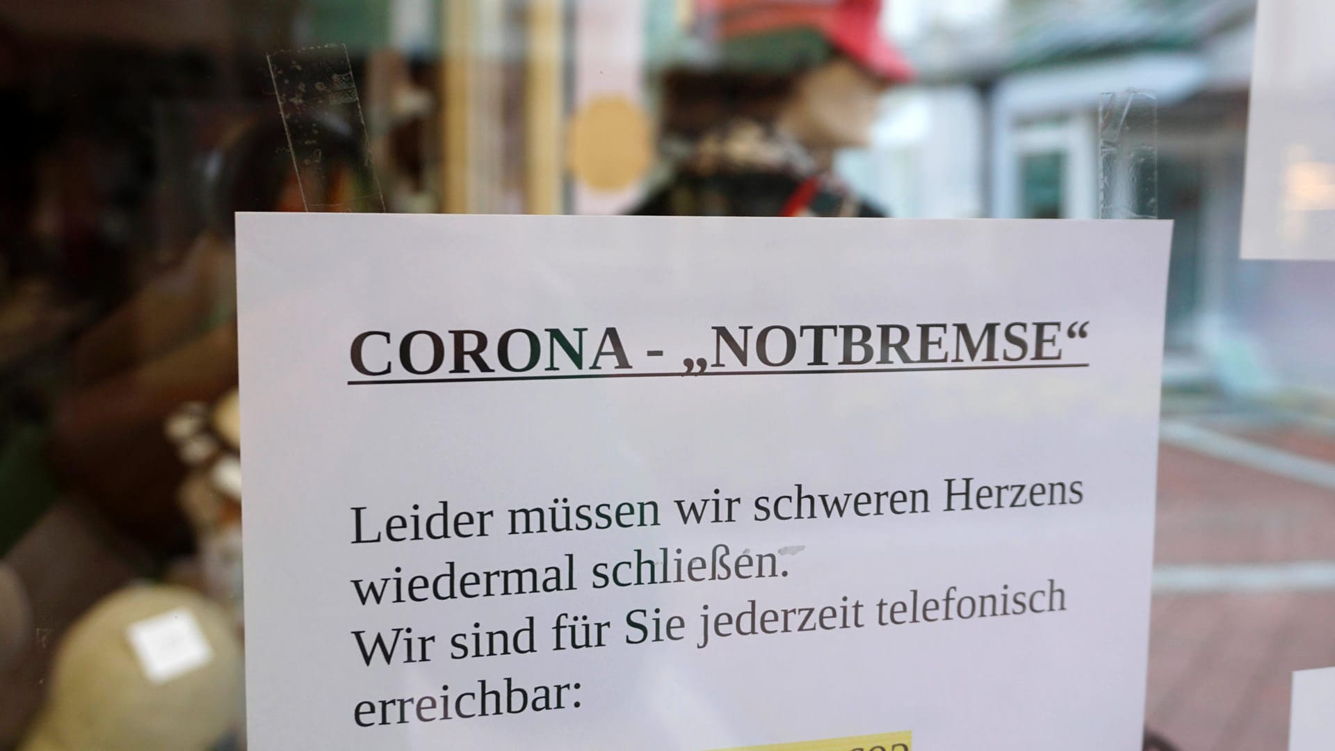 Einzelhändler müssen schliessen wegen der Corona-Virus-Pandemie (Symbolbild): Die bundesweite Notbremse soll kommen. Einzelhändler müssen schliessen wegen der Corona-Virus-Pandemie (Symbolbild): Die bundesweite Notbremse soll kommen.