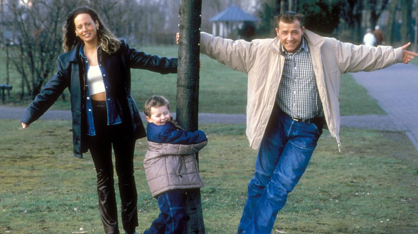 März 1999: Willi Herren mit Freundin Mirella und Sohn Stefano.
