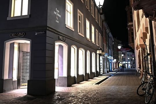 Zur Bundes-Notbremse gehören auch Ausgangsbeschränkungen. Zur Bundes-Notbremse gehören auch Ausgangsbeschränkungen.
