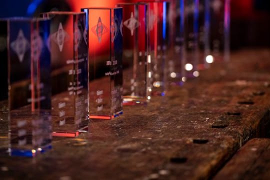 Der undotierte Grimme Online Award gilt als wichtigste deutsche Auszeichnung für herausragende Online-Publizistik und wird seit 2001 verliehen.