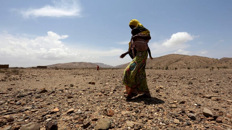 Dürre in Somalia: Wegen des Phänomens El Niño regnet es am Horn von Afrika mehr, weiter im Süden ist es trockener als üblich (Archivbild).