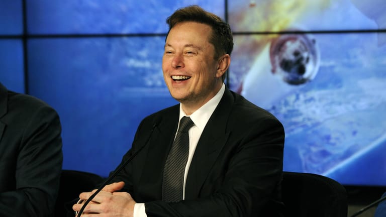 Tesla-Chef Elon Musk: Der Milliardär will nachhaltige Projektideen finanziell großzügig unterstützen.