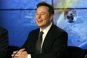 Tesla-Chef Elon Musk: Der Milliardär will nachhaltige Projektideen finanziell großzügig unterstützen.