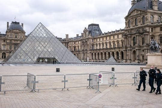 Der Louvre in Paris: Das Museum macht über 480.000 Werke im Internet zugänglich.