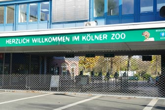 Verschlossene Tore in Köln: Seit 12. April ist der Zoo wieder geschlossen – und das bleibt vorerst auch so.