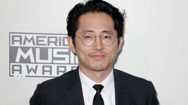 Steven Yeun ist als bester Hauptdarsteller für einen Oscar nominiert. Steven Yeun ist als bester Hauptdarsteller für einen Oscar nominiert.