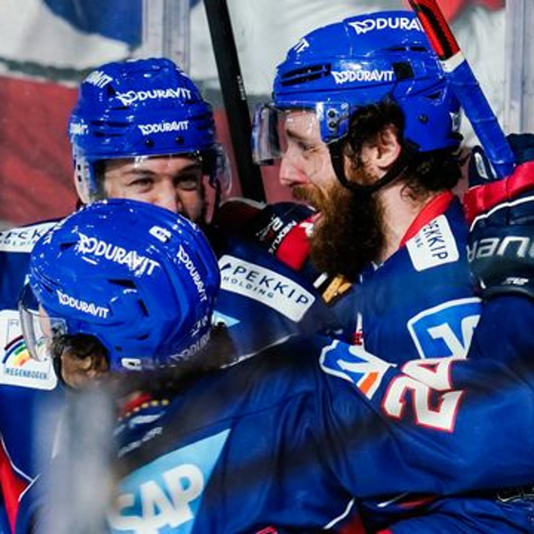 Deutsche Eishockey Liga Adler Mannheim zittern sich ins DEL-Halbfinale
