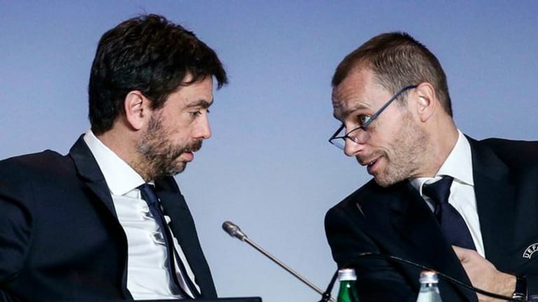 UEFA-Präsident Aleksander Ceferin (r) und Juve-Boss Andrea Agnelli sind keine Freunde mehr.