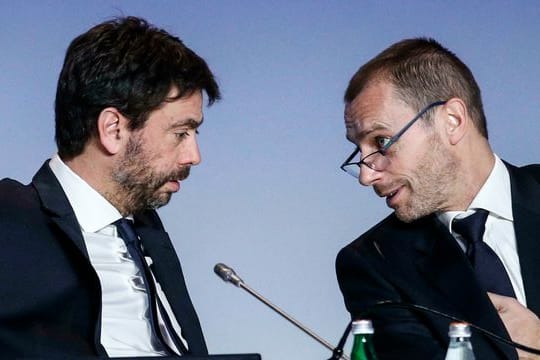 UEFA-Präsident Aleksander Ceferin (r) und Juve-Boss Andrea Agnelli sind keine Freunde mehr.