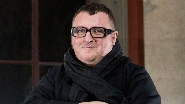 Alber Elbaz' Vision war Mode, die mit Technologie Hand in Hand geht.