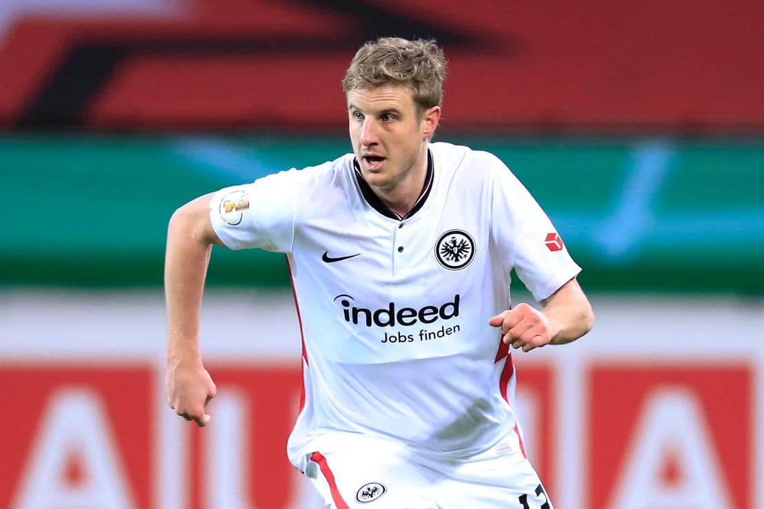 Martin Hinteregger: Der Frankfurter Verteidiger sorgt mit einem Interview für Empörung.