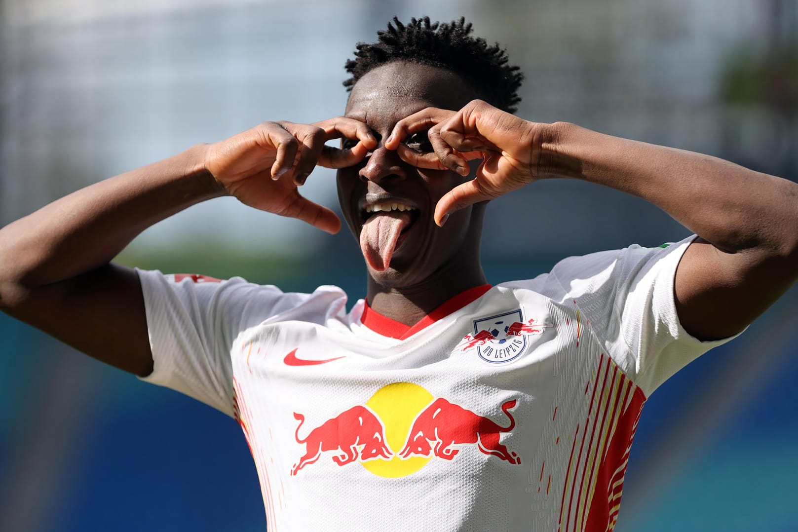 Amadou Haidara: Der Leipziger jubelt nach seinem Tor zum 1:0 gegen den VfB Stuttgart.