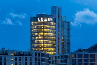 Die LBBW-Bank: Ihre Tochter, die BW-Bank, schließt nun zahlreiche Filialien