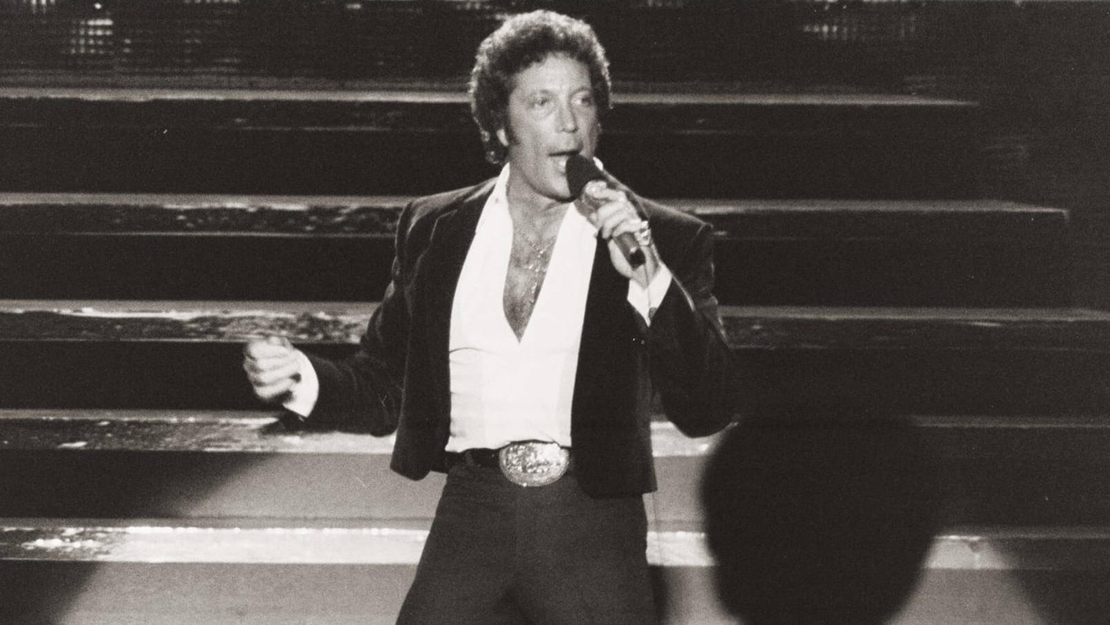 Tom Jones: Der Tiger bei einem Konzert 1983.