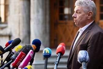 Dieter Reiter (SPD), Oberbürgermeister von München, spricht zur Presse: Die Chancen auf eine Wiesn 2021 schwinden.