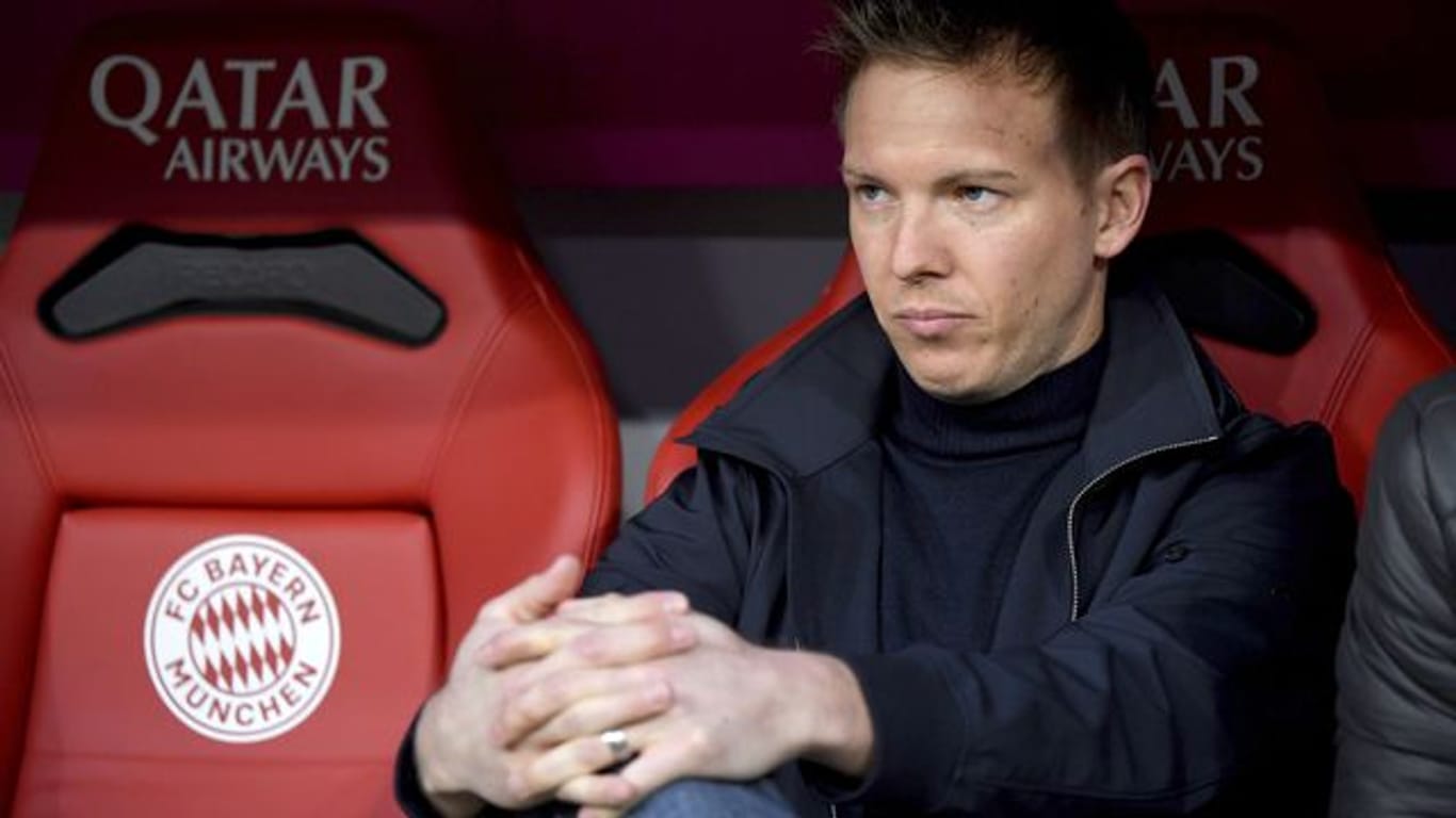 Sitzt demnächst regelmäßig auf der Bayern-Bank: Trainer Julian Nagelsmann wechselt aus Leipzig nach München.