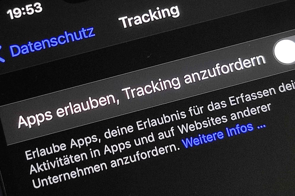 Neuer Schieber: In iOS kann man nun erstmals grundsätzlich entscheiden, ob man Tracking zulassen möchte oder nicht.