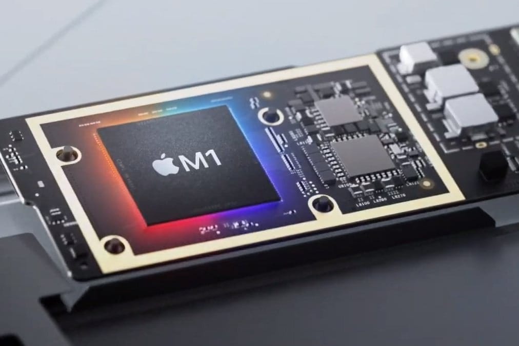 Apples M1-Chip: Noch in diesem Jahr soll ein großer Bruder des Chips erscheinen.