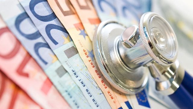 Die Beiträge in der privaten Krankenversicherung steigen regelmäßig. Die Beiträge in der privaten Krankenversicherung steigen regelmäßig.