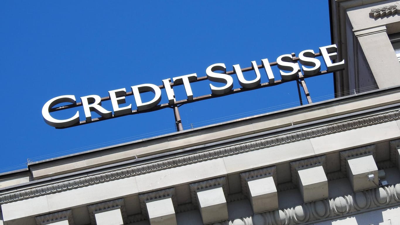 Logo der Credit Suisse (Symbolbild): Die Bank beteiligte sich zusammen mit zwei weiteren an Kartellabsprachen.
