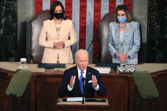 Joe Biden spricht vor dem US-Kongress: Bidens Rede fand wegen der Corona-Krise unter besonderen Bedingungen statt