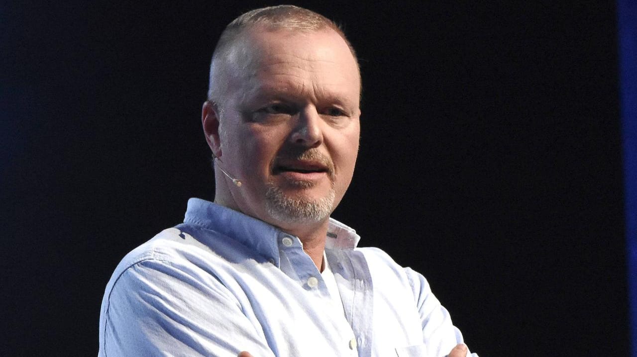 Stefan Raab: Sein neues Showkonzept "Täglich frisch geröstet" wurde nach einer Staffel abgesetzt.