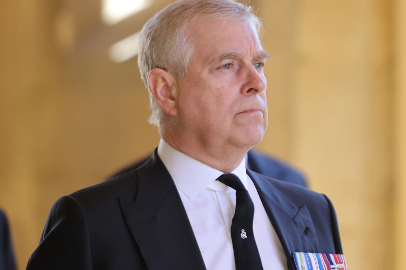 Prinz Andrew: Der Sohn der Queen ist offenbar erneut ein Geschäft mit einem zwielichtigen Partner eingegangen.